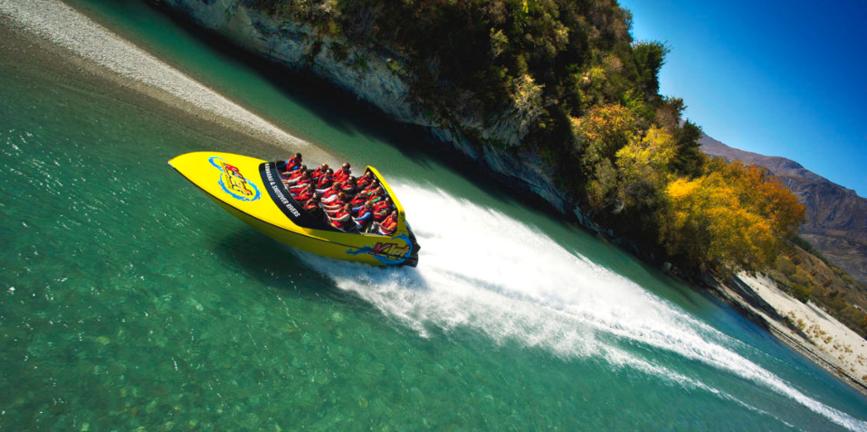 Queenstown - Top 5 Places to Visit in Autumn in New Zealand