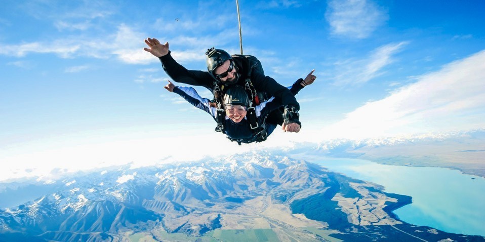 Skydiving in Mt Cook New Zealand
