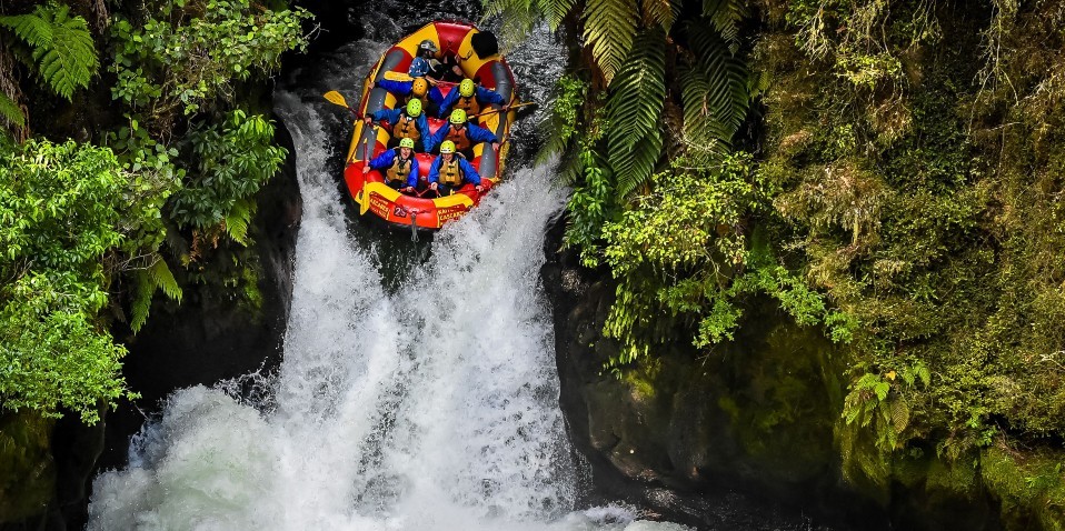 White water rafting down the 7 metre Tutea Falls with Kaituna Cascades