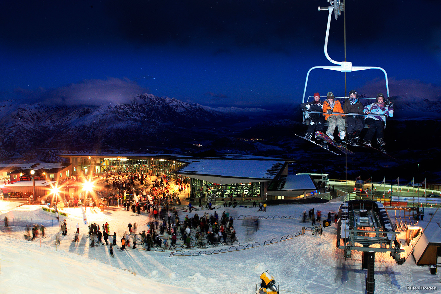 Coronet Peak ski field night skiing