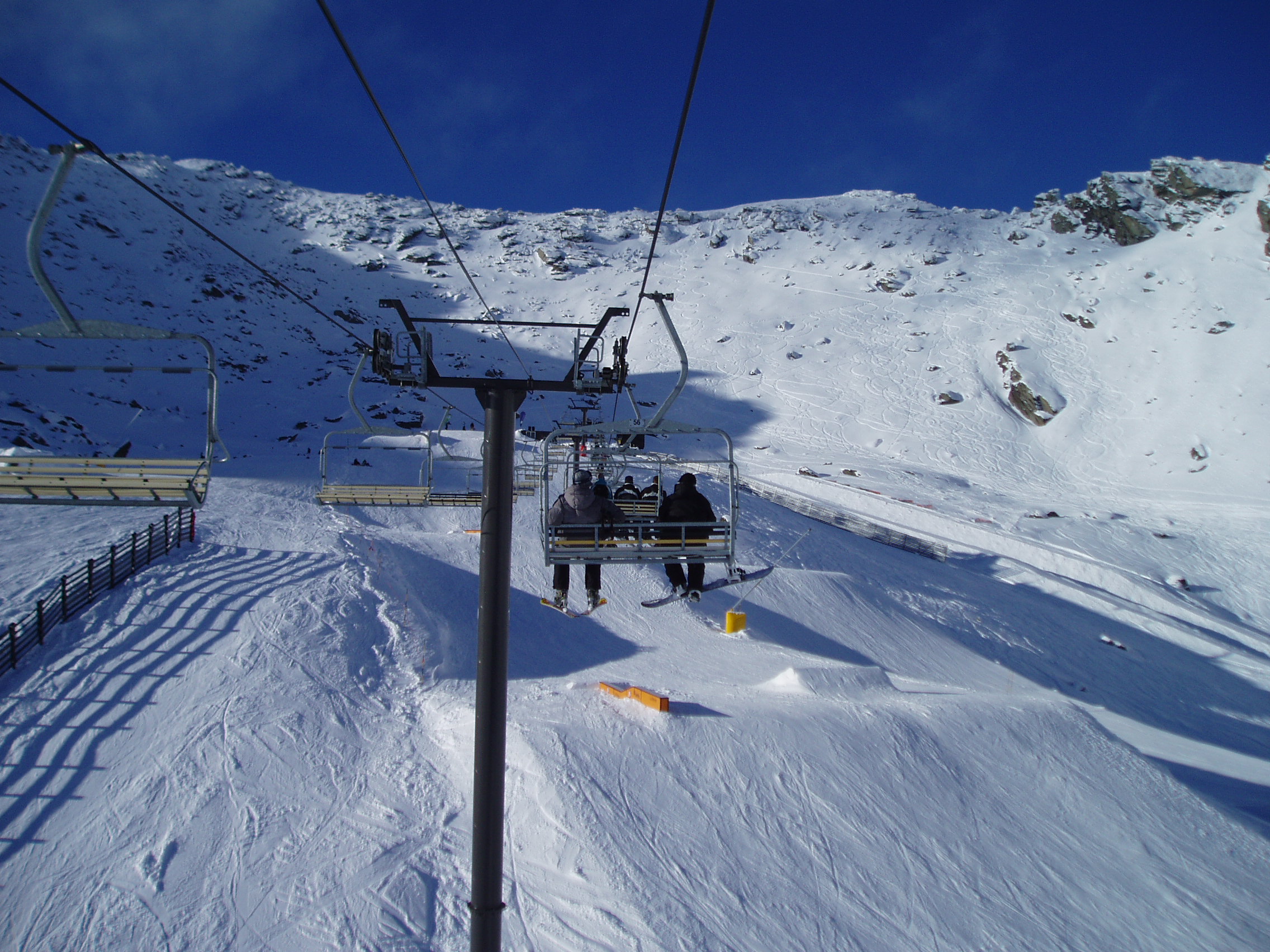 ski tours queenstown